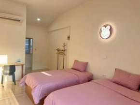 NooN23 Hostel
